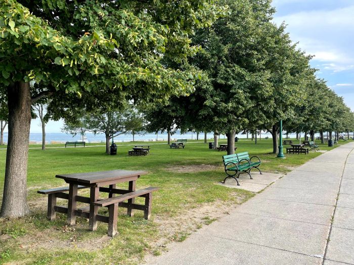 castle island picnic area boston